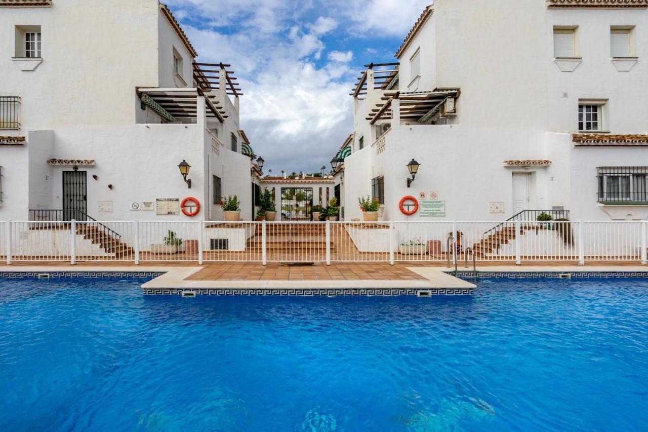 La Duquesa Apartment With Pool By Costarentals - Ref M8 Манилва Екстериор снимка
